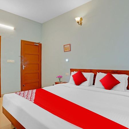 Flagship Hotel Adara Residency Thiruvananthapuram Kültér fotó
