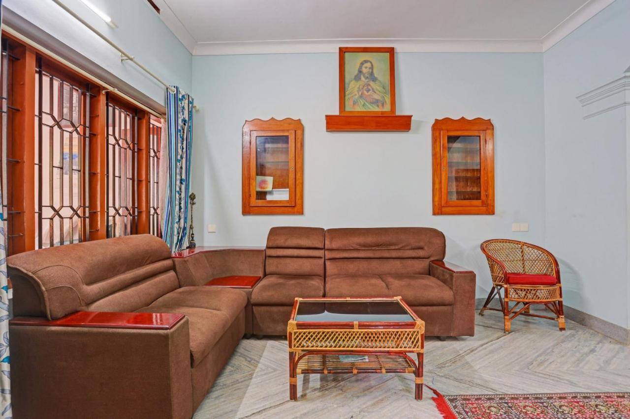 Flagship Hotel Adara Residency Thiruvananthapuram Kültér fotó