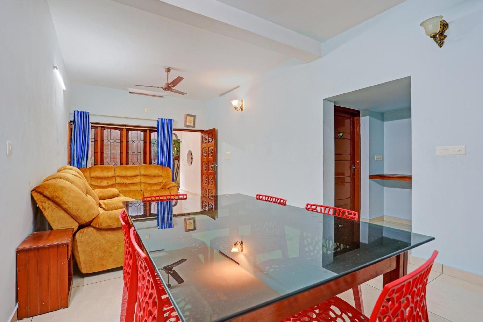 Flagship Hotel Adara Residency Thiruvananthapuram Kültér fotó