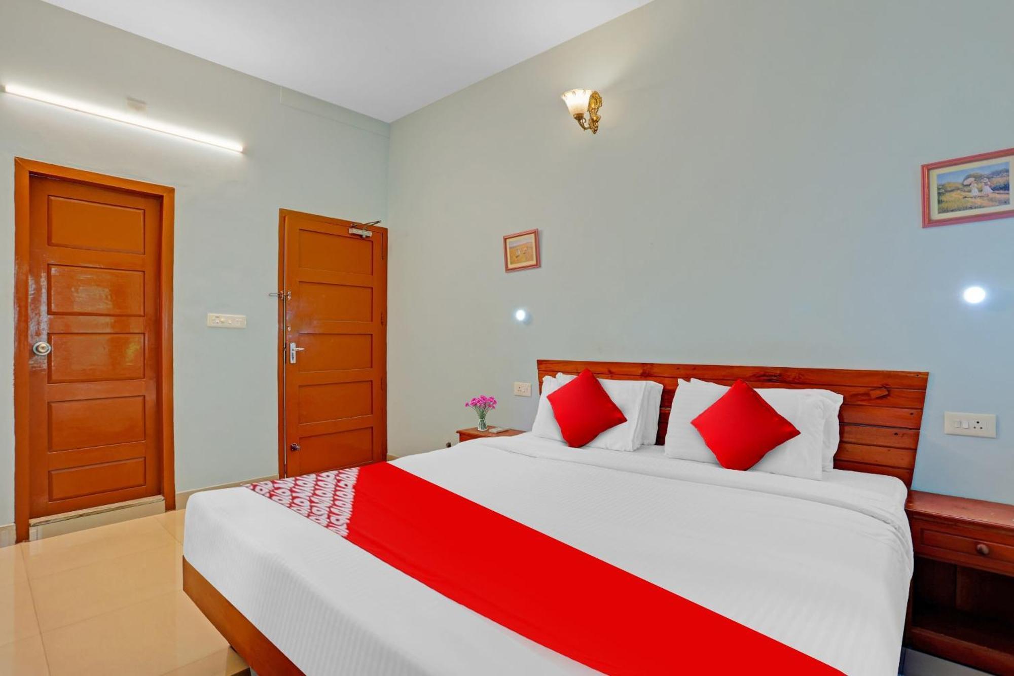Flagship Hotel Adara Residency Thiruvananthapuram Kültér fotó